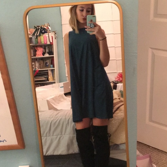 Meet your Posher, Erin - Picture 3 of 4